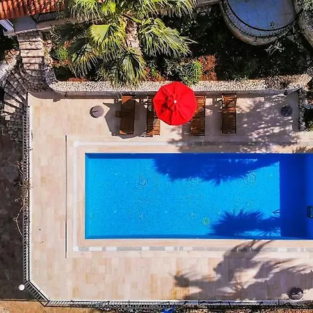 Villa Sarpedon