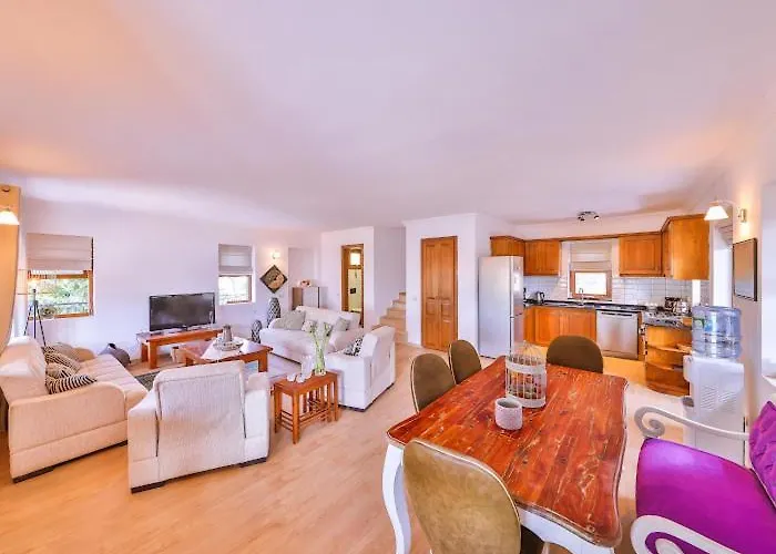 Sarpedon ヴィラ カシュ